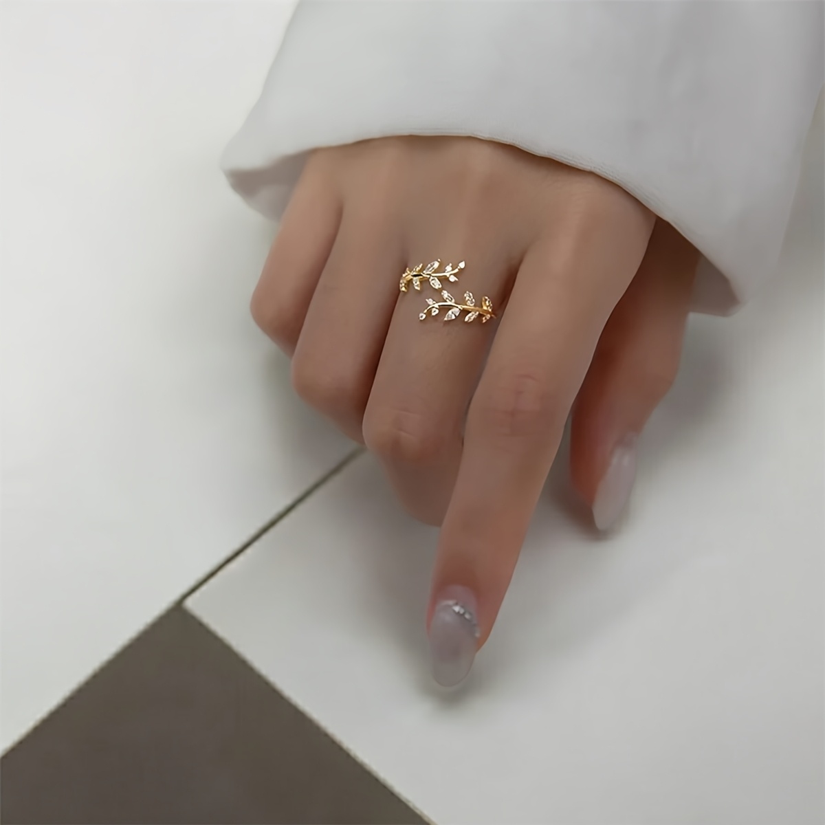 Adjustable Women's Ring 18K Plated Floral Jewelry for Weddings